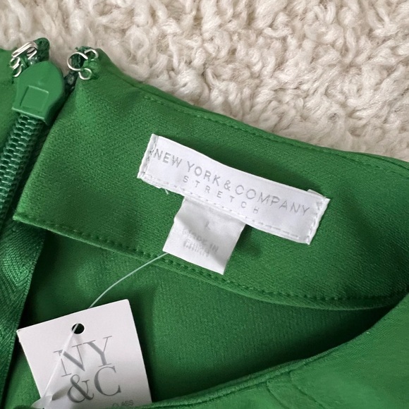 Women’s Large Green NY & Company Sleeveless Romper NWT - Picture 4 of 9